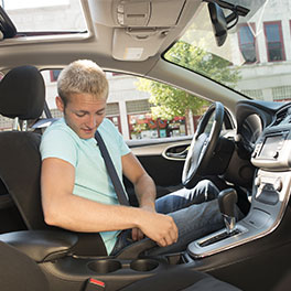 Skoliname automobilį. Į ką atkreipti dėmesį? Straipsnio nuotrauka